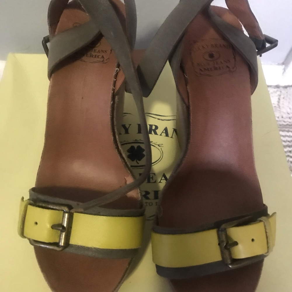 Lucky Brand Wedge Sandals - Picture 2 of 8